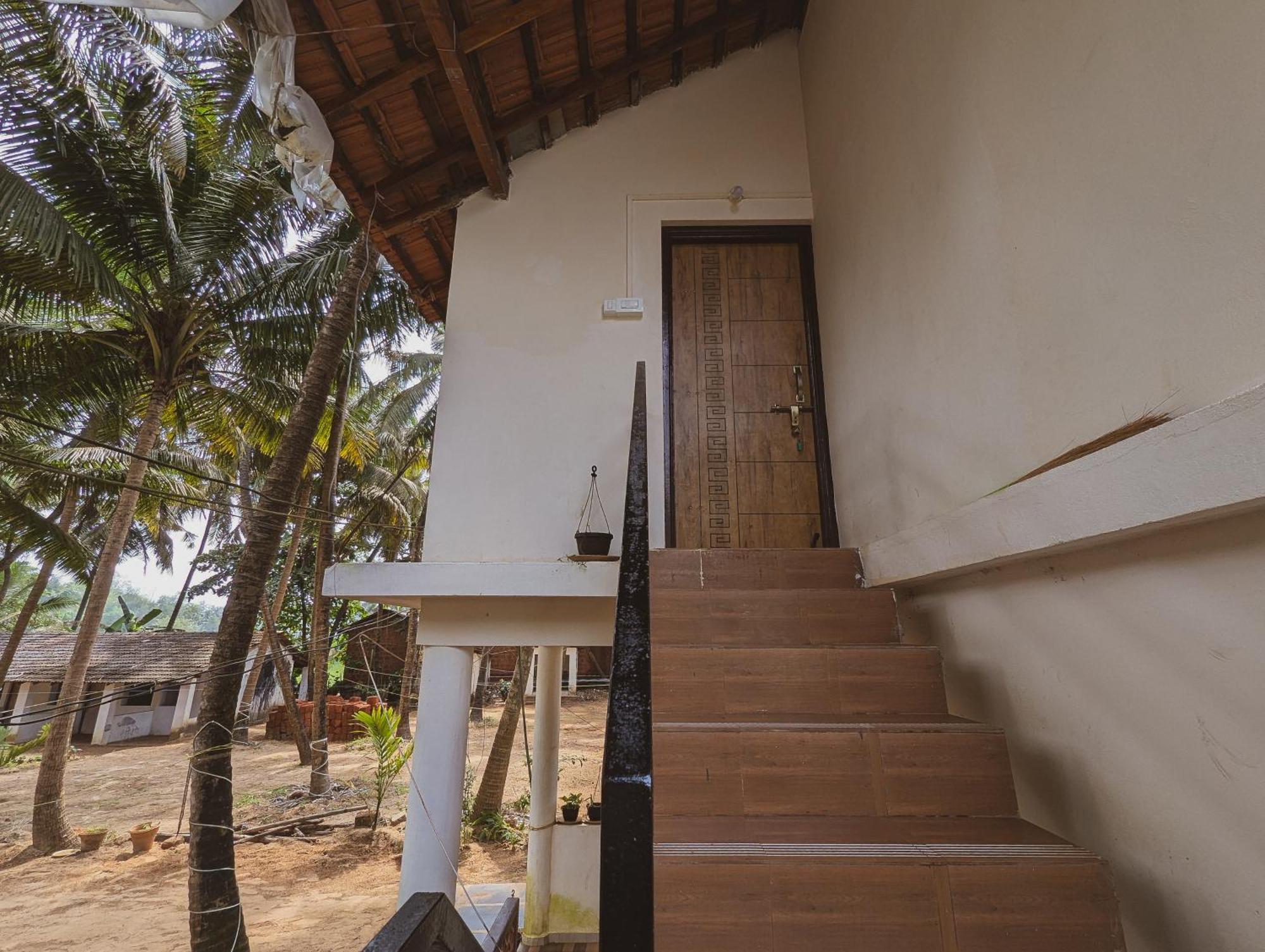 Sunset Cafe Beach Stay Gokarna  Buitenkant foto