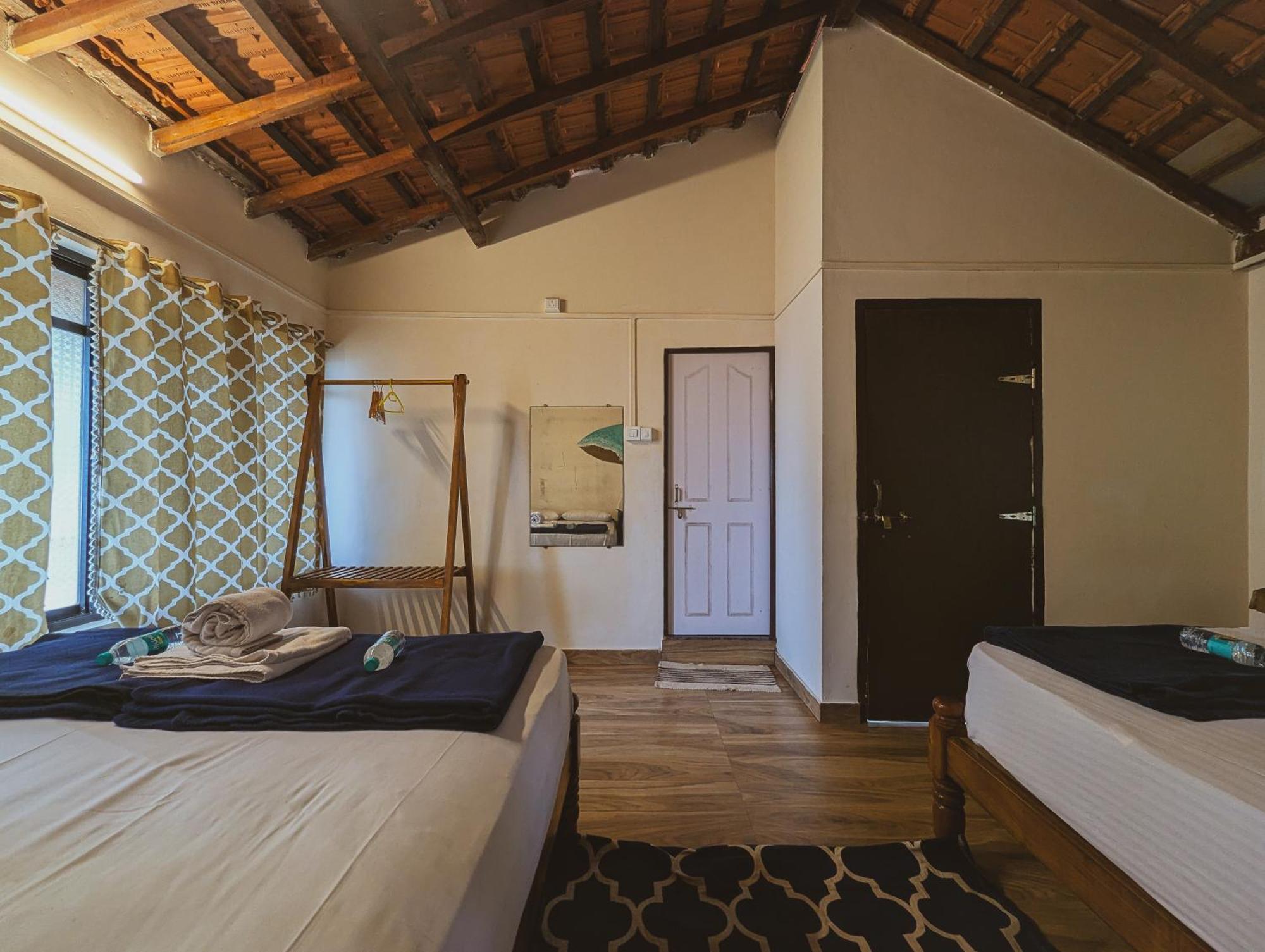 Sunset Cafe Beach Stay Gokarna  Buitenkant foto