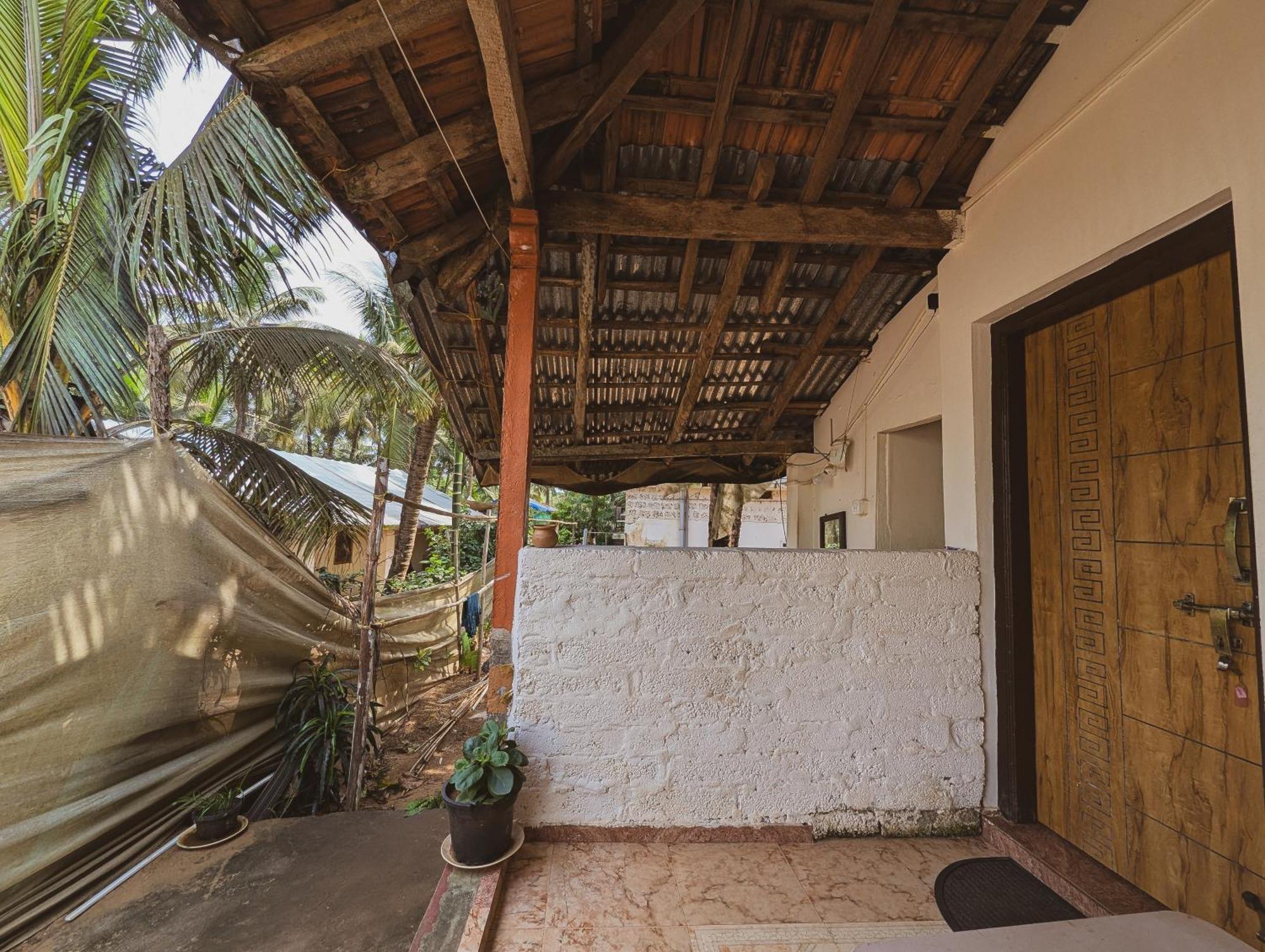 Sunset Cafe Beach Stay Gokarna  Buitenkant foto