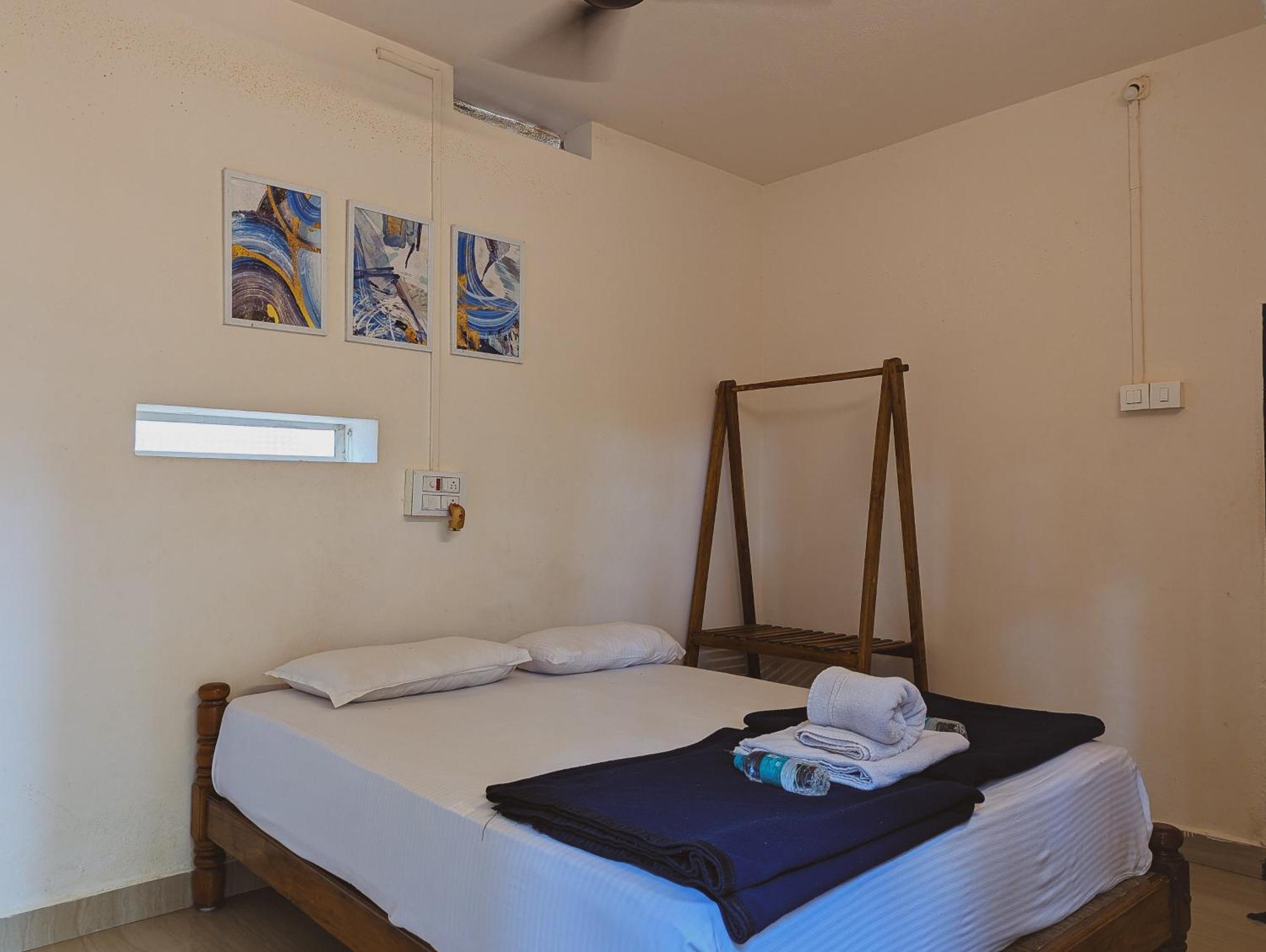 Sunset Cafe Beach Stay Gokarna  Buitenkant foto