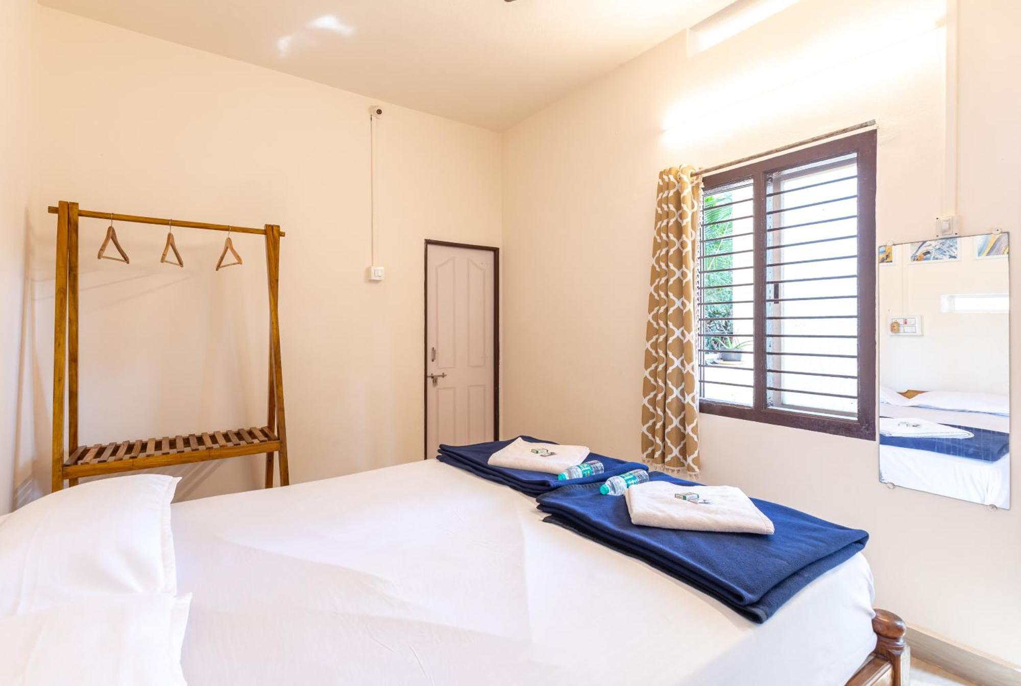 Sunset Cafe Beach Stay Gokarna  Buitenkant foto