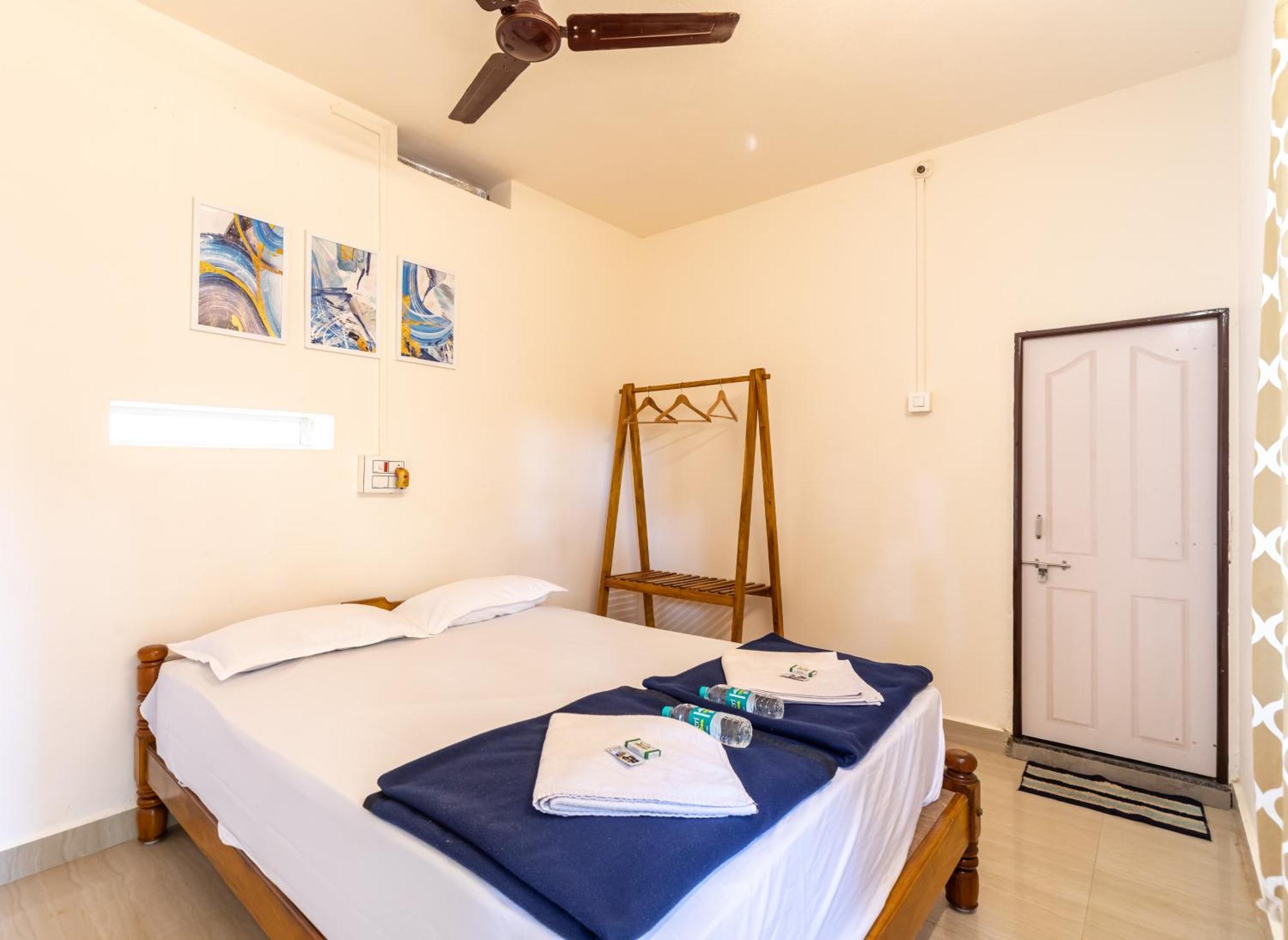 Sunset Cafe Beach Stay Gokarna  Buitenkant foto