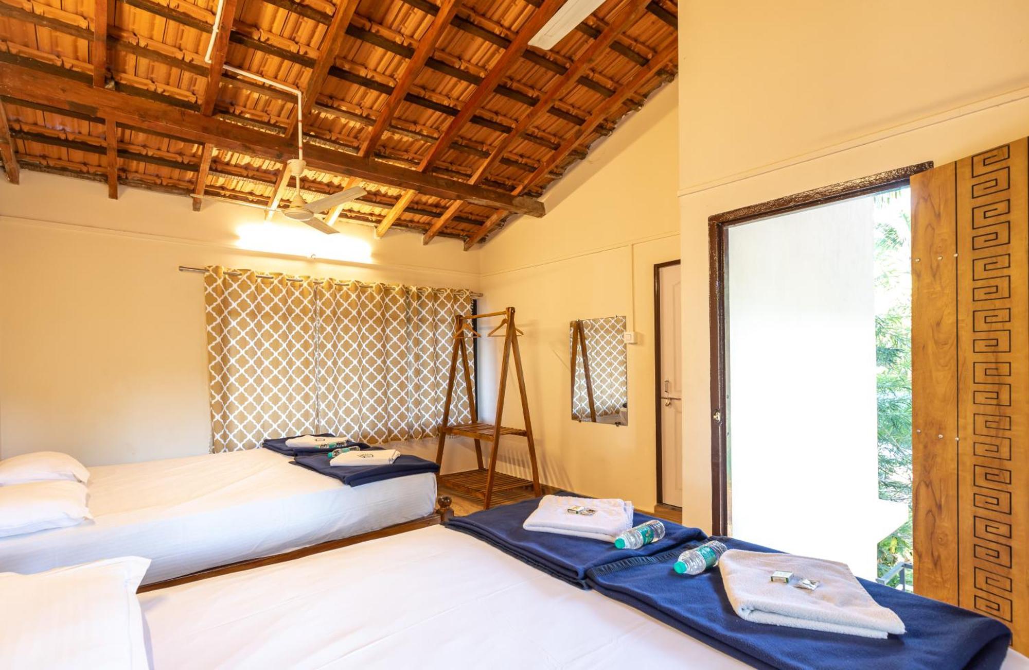Sunset Cafe Beach Stay Gokarna  Buitenkant foto