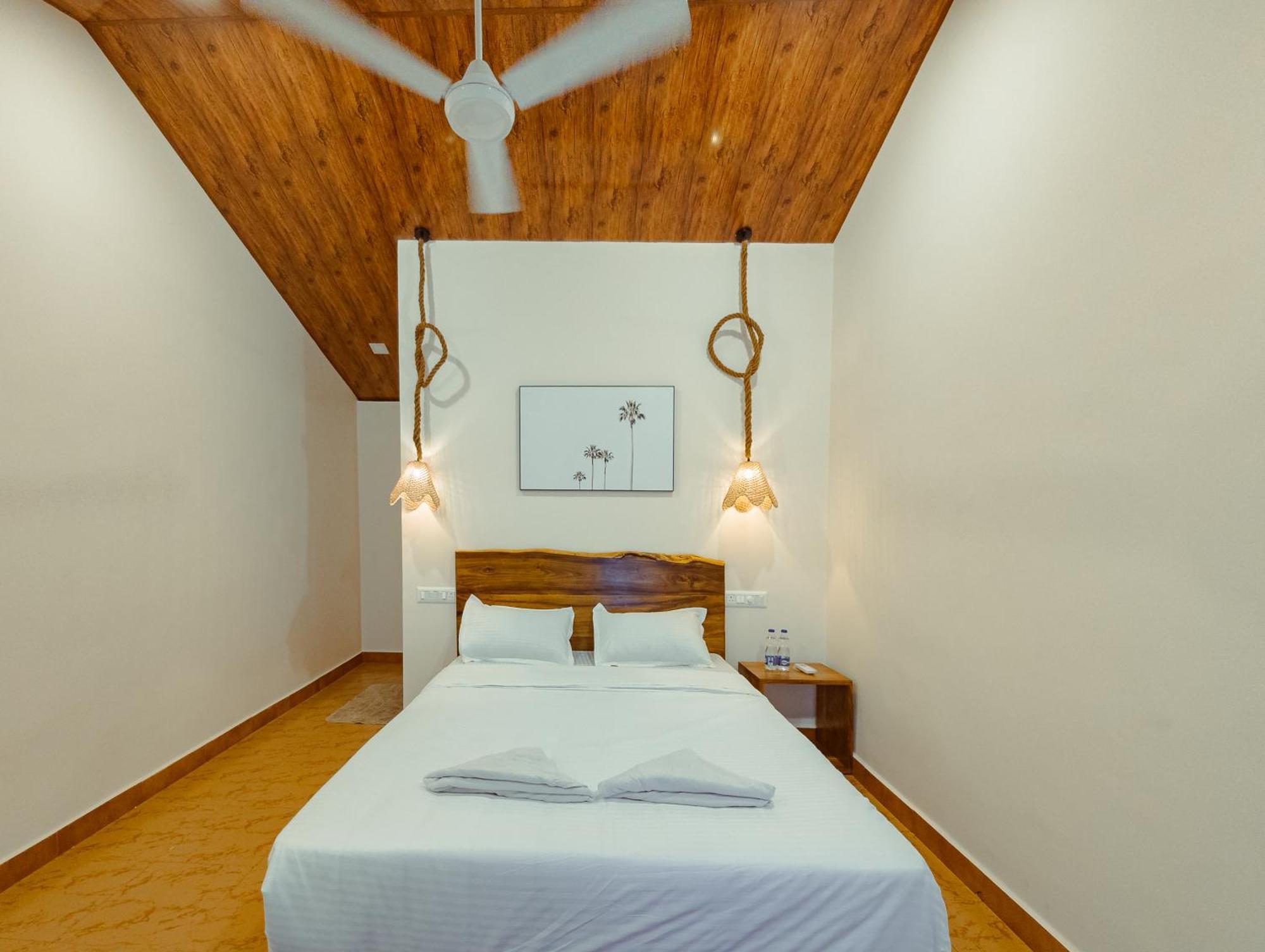 Sunset Cafe Beach Stay Gokarna  Buitenkant foto
