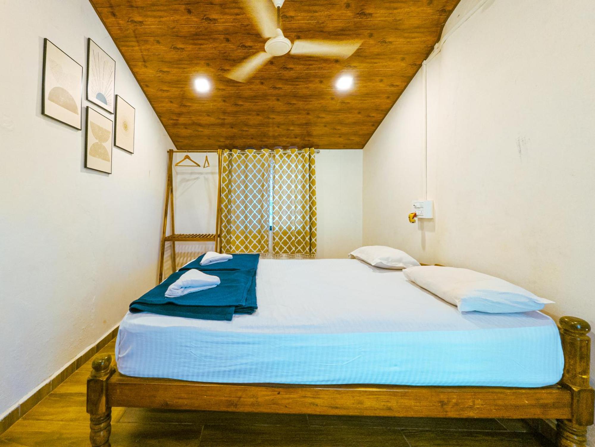 Sunset Cafe Beach Stay Gokarna  Buitenkant foto